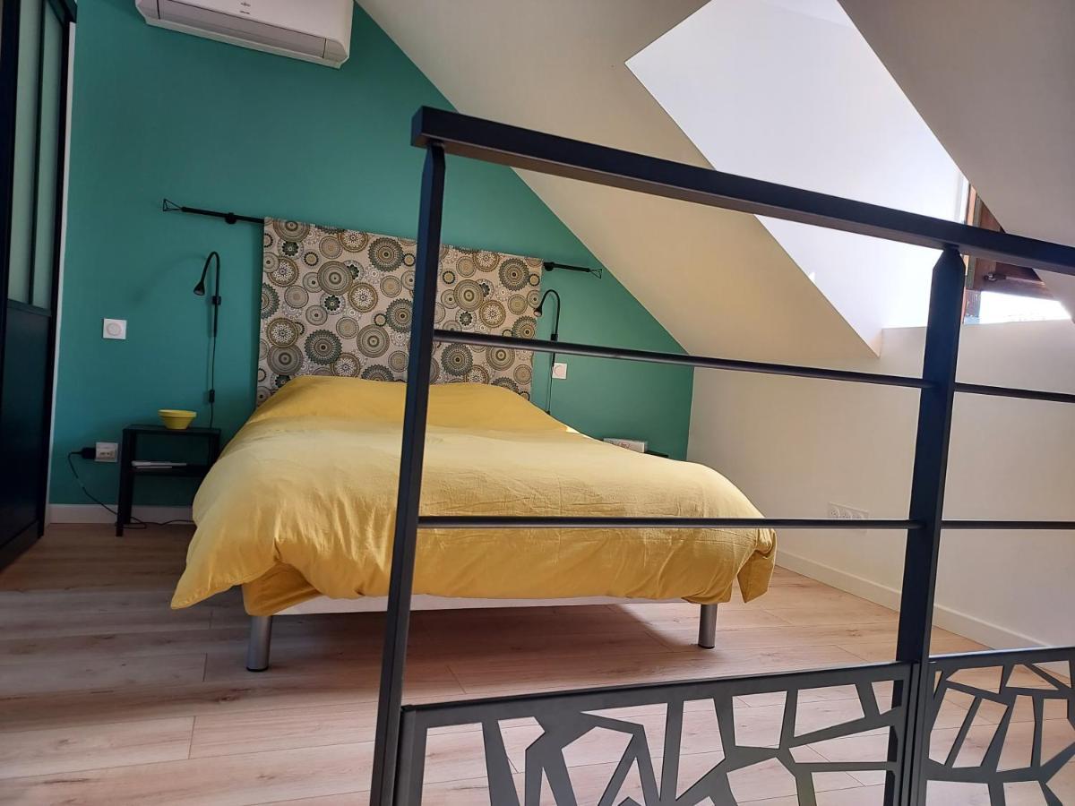En Pleine Campagne, Proche Du Mans - Chambre D'Hotes Fille Luaran gambar